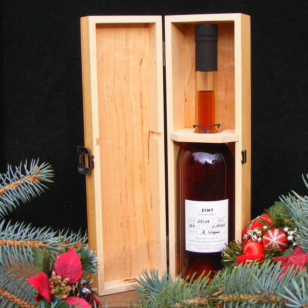 Weihacntsgeschenk mit Zimtlikör
