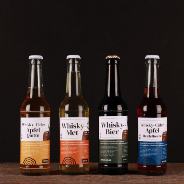 In unsere frisch entleerte Whiskyfässer hat Martin jeweils Met oder Cider schonend reifen lassen.